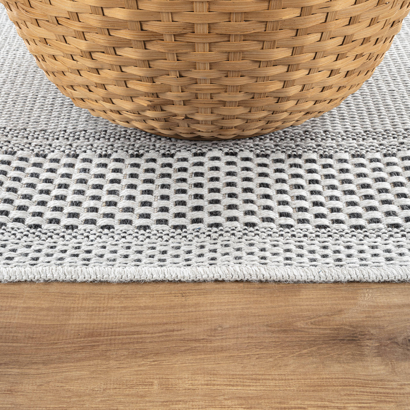 Fiora Bone 6 Jute-Look Rug | Indoor/Outdoor Elegance