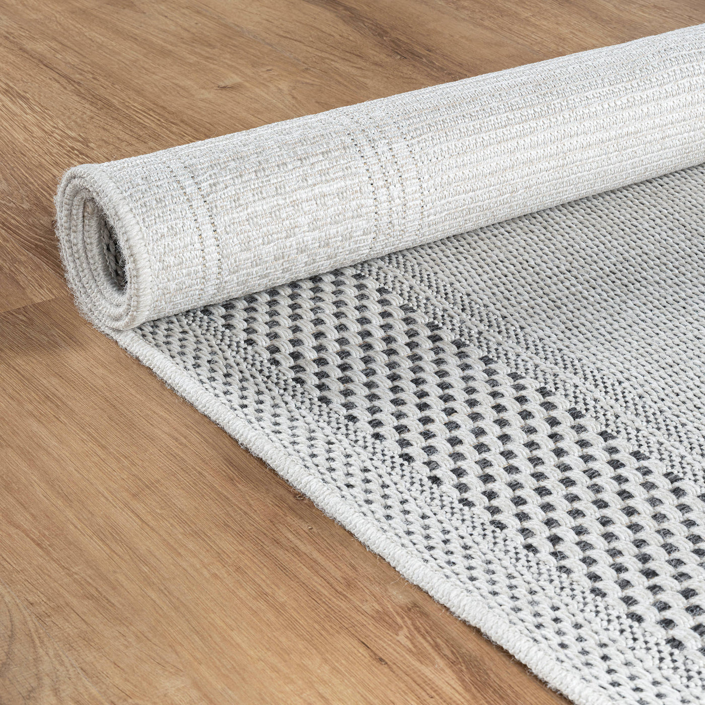 Fiora Bone 6 Jute-Look Rug | Indoor/Outdoor Elegance