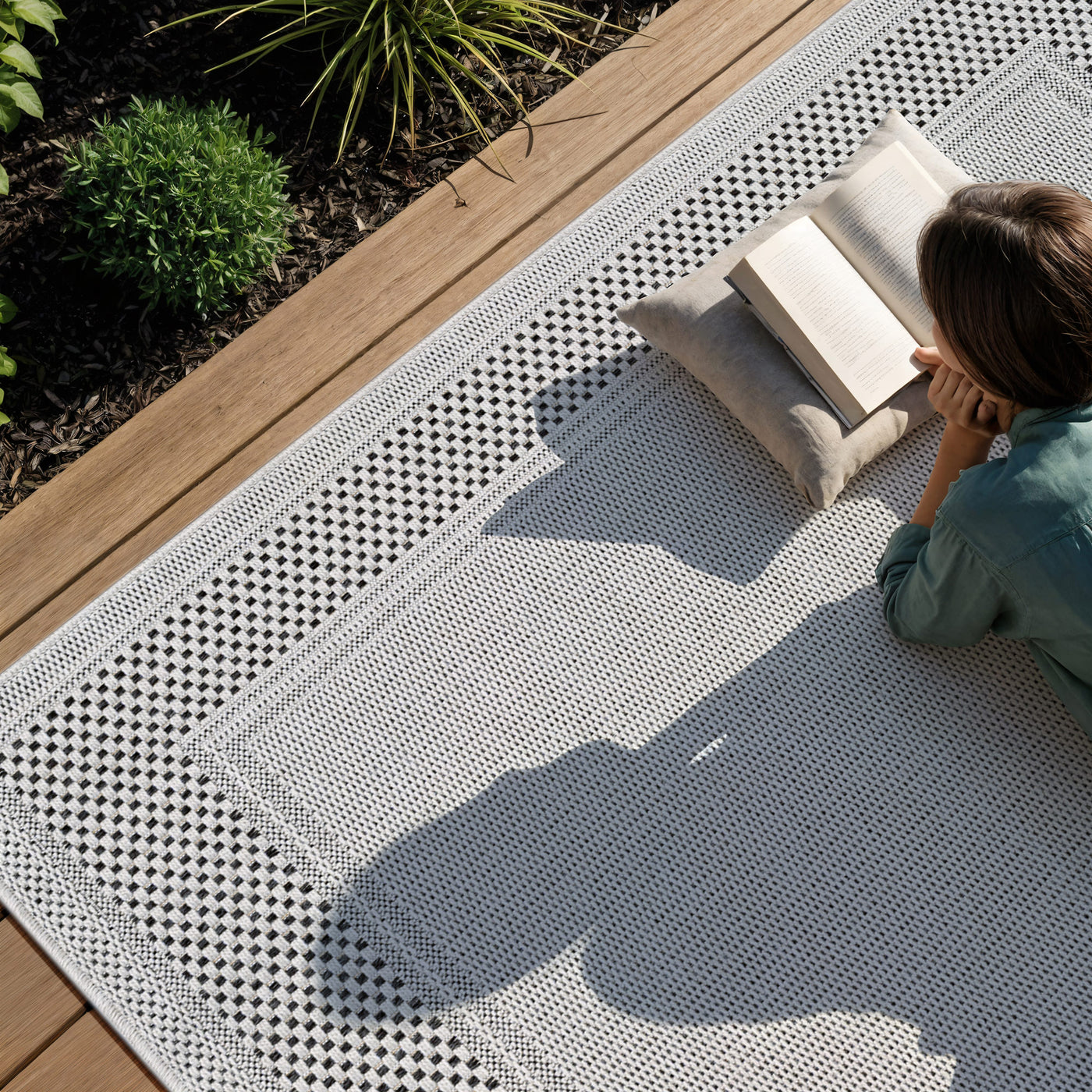Fiora Bone 6 Jute-Look Rug | Indoor/Outdoor Elegance