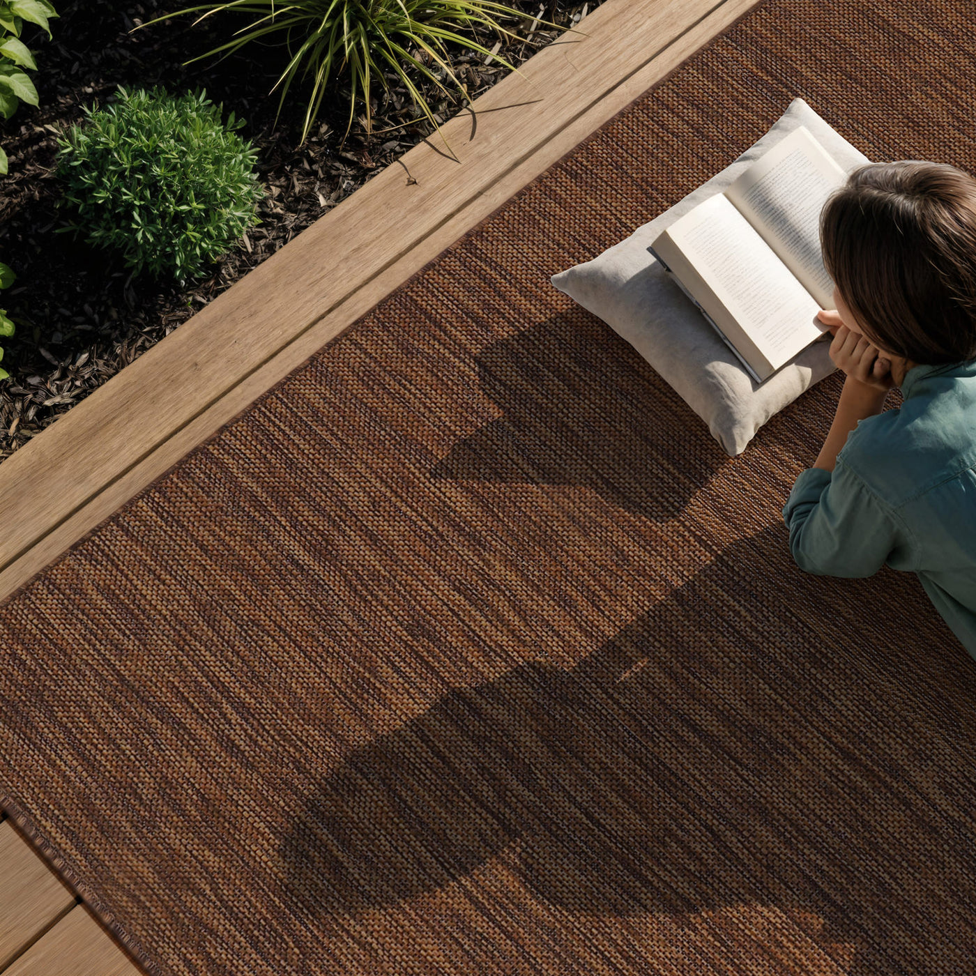 Alora Gold Outdoor Area Rug | Sun-Resistant Patio Decor