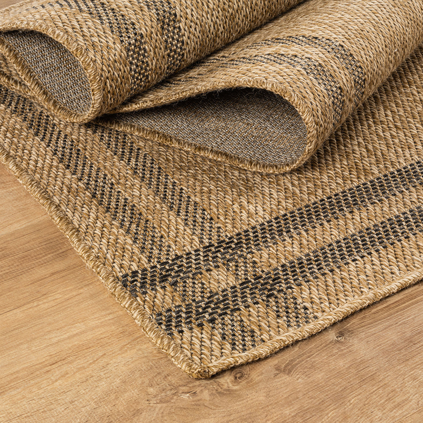 Woolen Natural 7 Indoor/Outdoor Rug | Rustic Jute Style