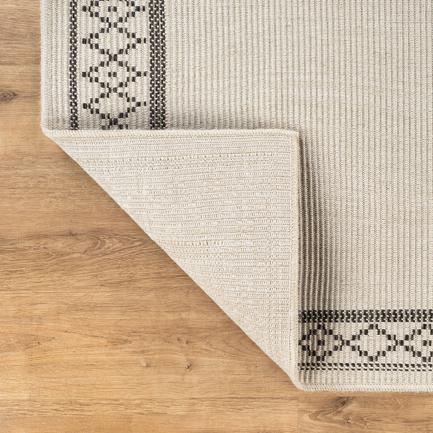 Woolen Bone Look Jute-Look Rug | Light & Stain-Resistant