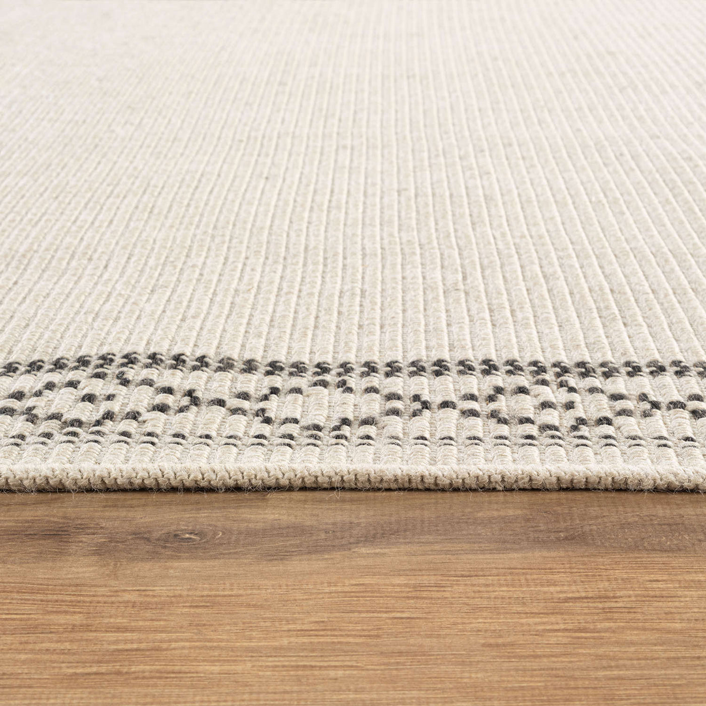 Woolen Bone Look Jute-Look Rug | Light & Stain-Resistant